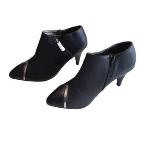 Avon Cushion Walk Black Booties NWOT sz 8